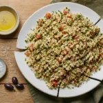 Recette taboulé méditerranéen, semoule légère aux herbes, tomates et concombre
